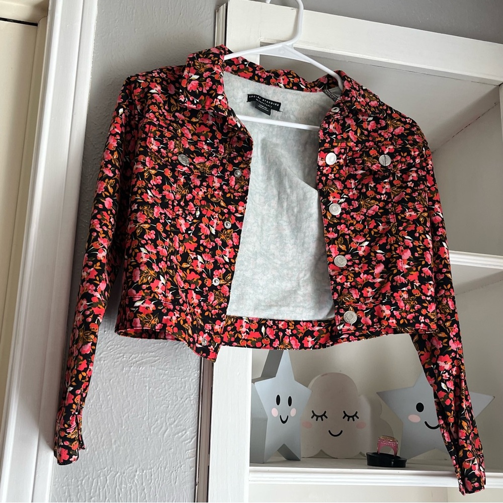 Social standard Girls  Floral denim jacket long sleeve button down size Large